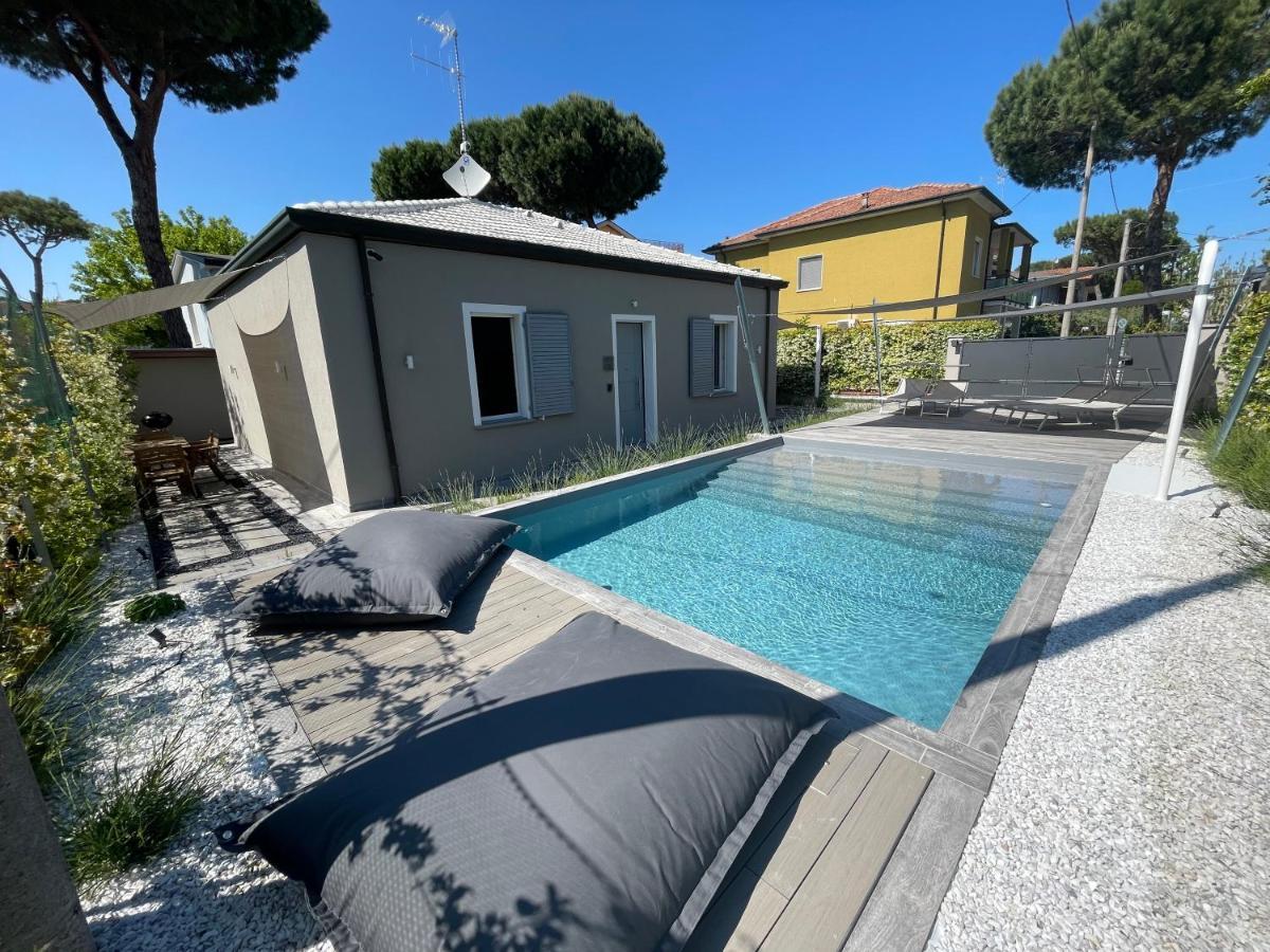 Apartment Luxury 2 With Swimming Pool